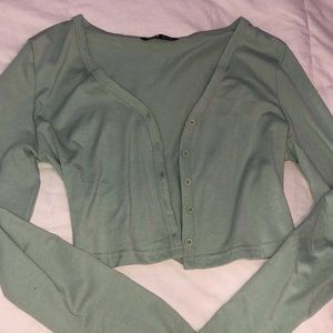 SHEIN Button-Front Long Sleeve Crop Top